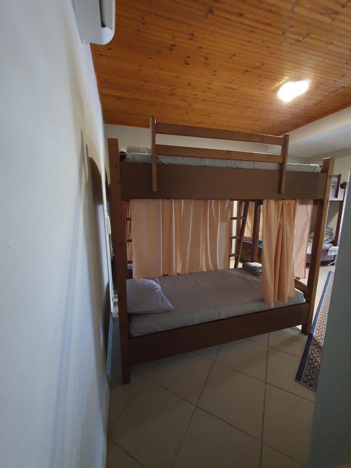 Mona'S Hostel ซารานเดอ ภายนอก รูปภาพ