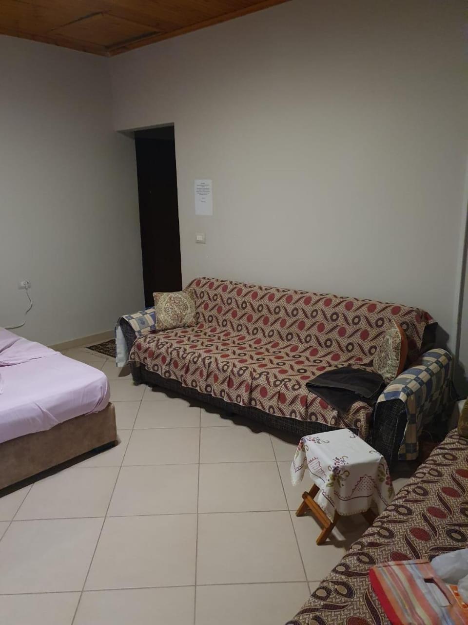 Mona'S Hostel ซารานเดอ ภายนอก รูปภาพ